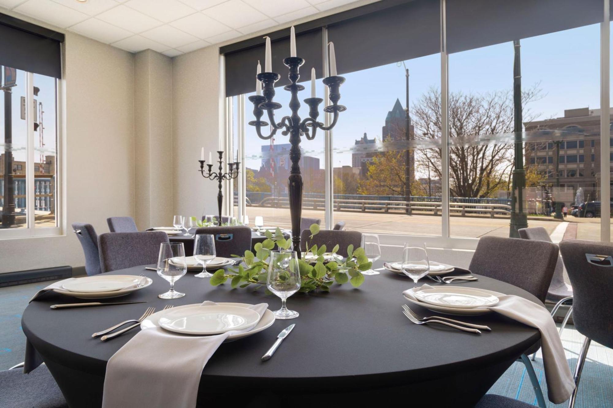 Aloft Hotel Milwaukee Downtown Zewnętrze zdjęcie