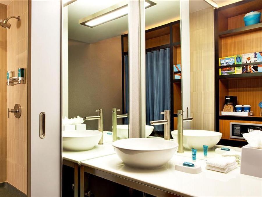 Aloft Hotel Milwaukee Downtown Zewnętrze zdjęcie